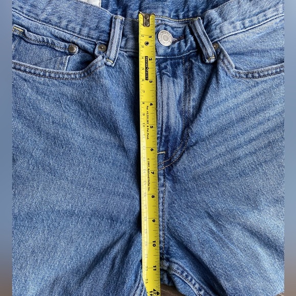 H&M Women’s Light Blue Straight Jeans Size 30 - Picture 5 of 9